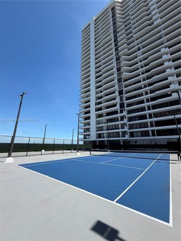 555 NE 15th St 19E, Miami, FL 33132