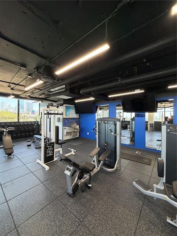 555 NE 15th St 19E, Miami, FL 33132
