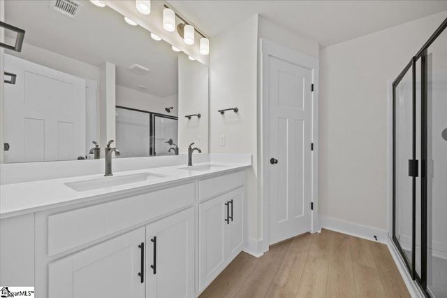 537 W Norvell Court, Spartanburg, SC 29307