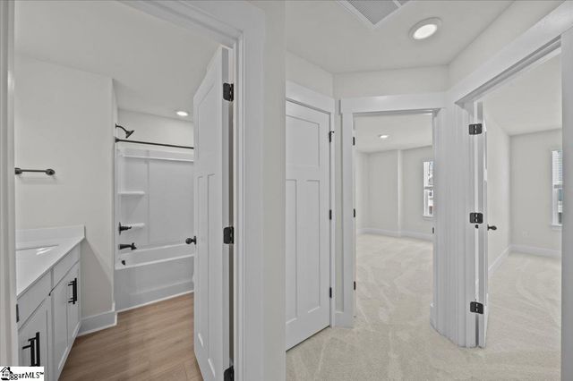 537 W Norvell Court, Spartanburg, SC 29307