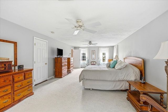 12 Spenser Dr, Halifax, MA 02338