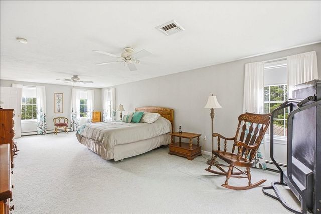 12 Spenser Dr, Halifax, MA 02338