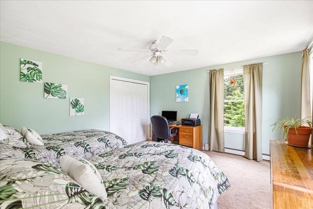 12 Spenser Dr, Halifax, MA 02338