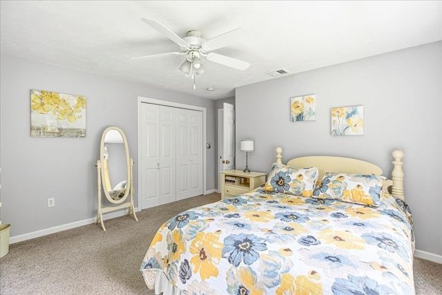 12 Spenser Dr, Halifax, MA 02338