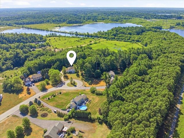 12 Spenser Dr, Halifax, MA 02338