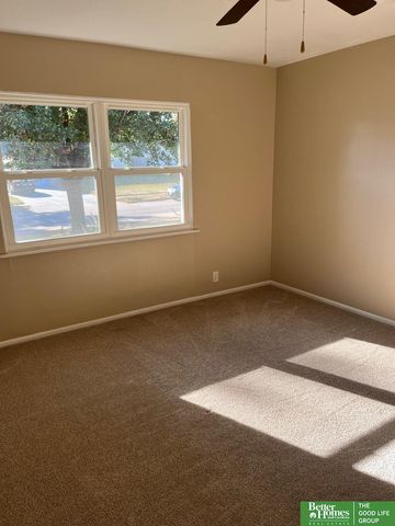 2913 S 134th Avenue, Omaha, NE 68144