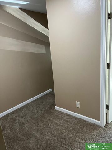 2913 S 134th Avenue, Omaha, NE 68144