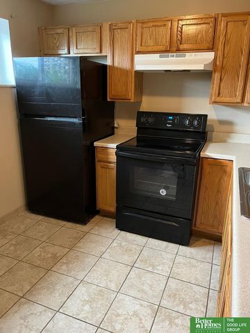 2913 S 134th Avenue, Omaha, NE 68144