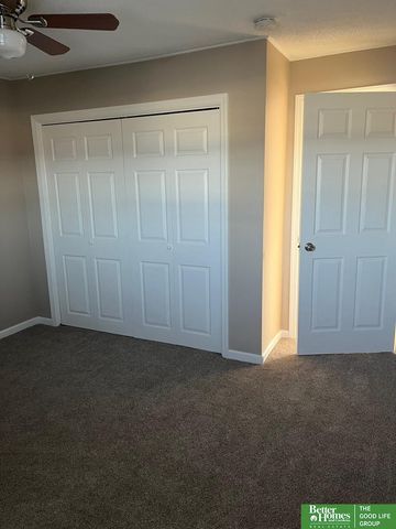 2913 S 134th Avenue, Omaha, NE 68144