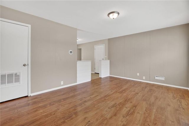 7106 E 107 Terrace, Kansas City, MO 64134