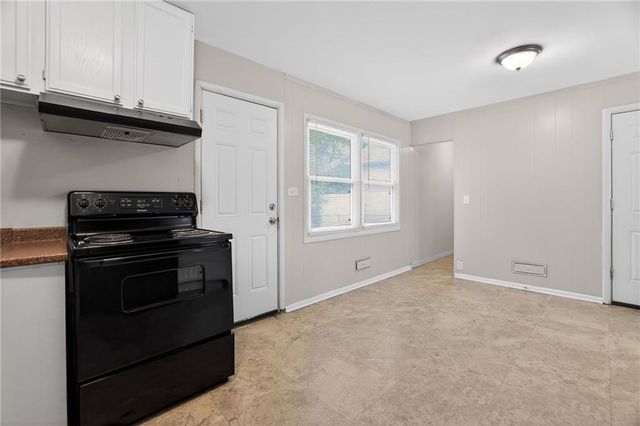 7106 E 107 Terrace, Kansas City, MO 64134