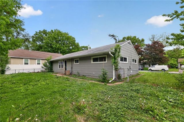 7106 E 107 Terrace, Kansas City, MO 64134
