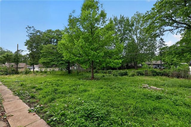 7106 E 107 Terrace, Kansas City, MO 64134