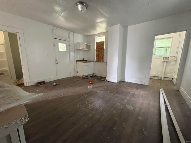 427 S Bedford Avenue, Evansville, IN 47713