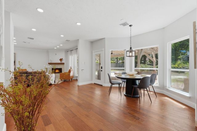 2406 Carriage Lamp Lane, Conroe, TX 77384