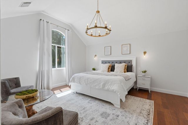 2406 Carriage Lamp Lane, Conroe, TX 77384