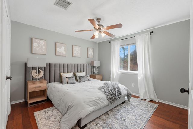 2406 Carriage Lamp Lane, Conroe, TX 77384
