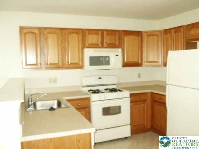 3626 Clauss Drive, Lower Macungie Twp, PA 18062