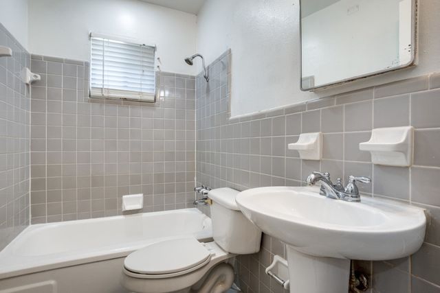 5921 Gaston Avenue A, Dallas, TX 75214