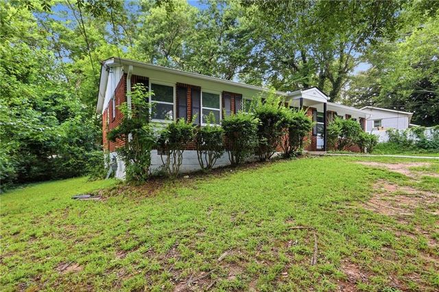 341 Roxbury Drive, Riverdale, GA 30274
