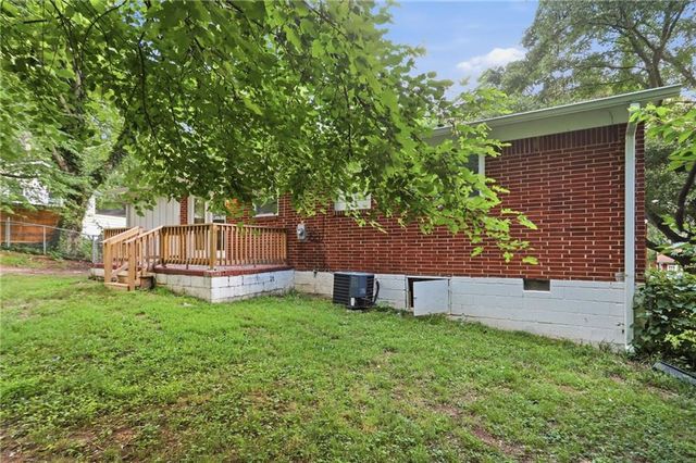 341 Roxbury Drive, Riverdale, GA 30274