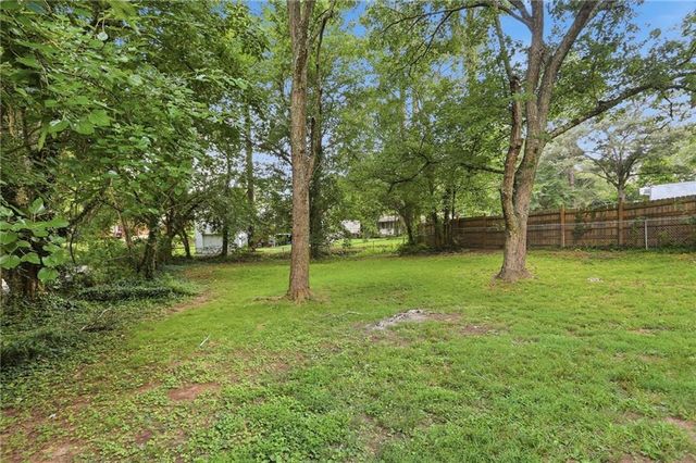 341 Roxbury Drive, Riverdale, GA 30274