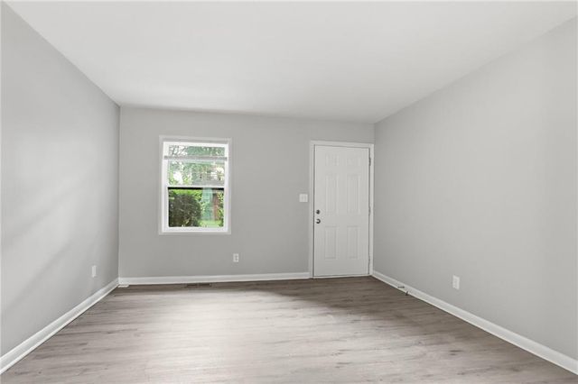 341 Roxbury Drive, Riverdale, GA 30274