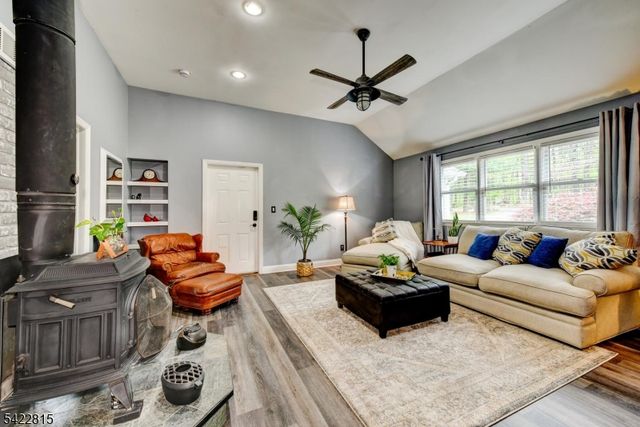 9 Zion Rd, East Amwell Twp., NJ 08525