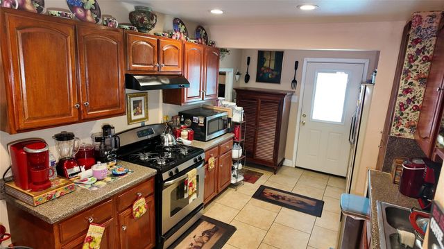 4521 Kelton Drive, Dallas, TX 75209