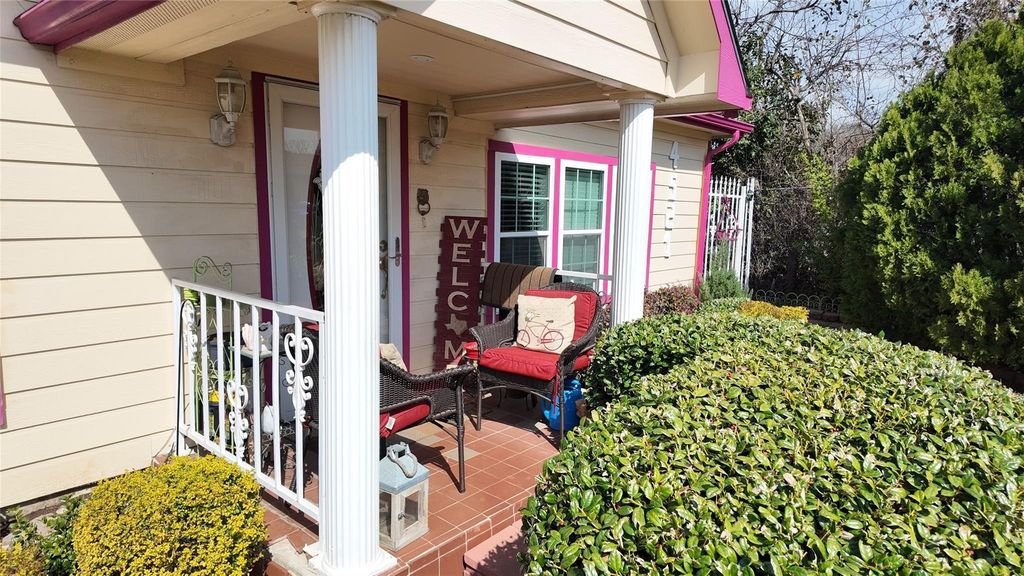 4521 Kelton Drive, Dallas, TX 75209 — photo 2