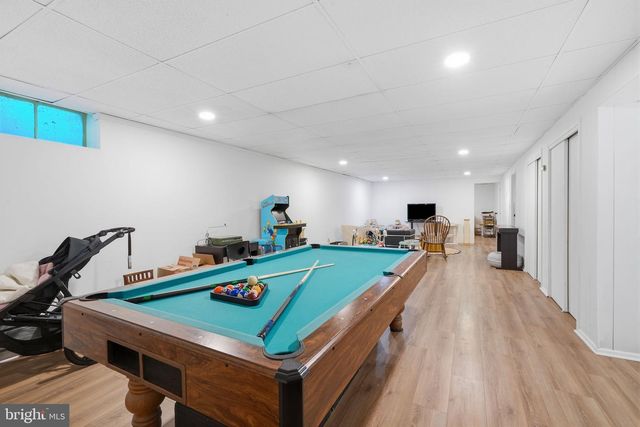 6910 CLIFF RD, Philadelphia, PA 19128