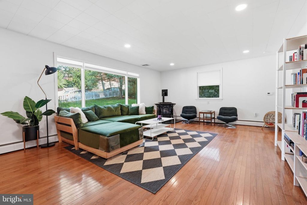 6910 CLIFF RD, PHILADELPHIA, PA 19128 — photo 5