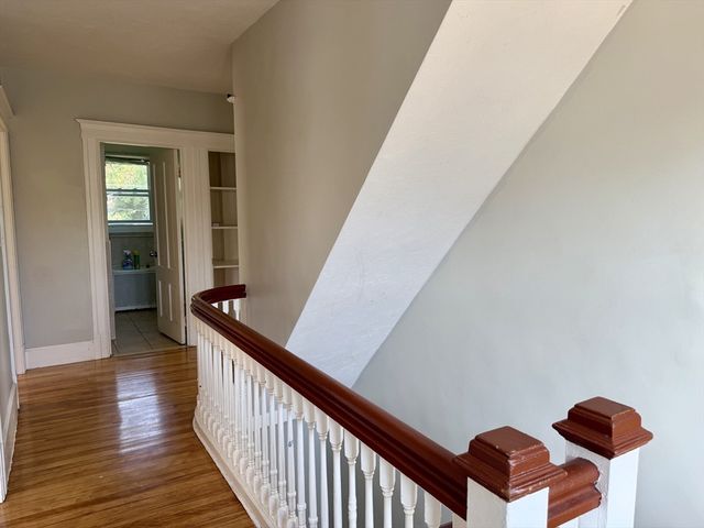 31 Stoneland Rd, Worcester, MA 01603