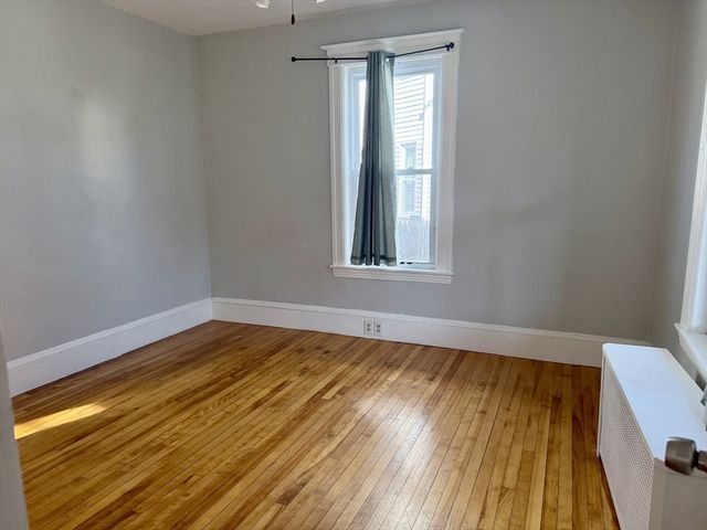 31 Stoneland Rd, Worcester, MA 01603