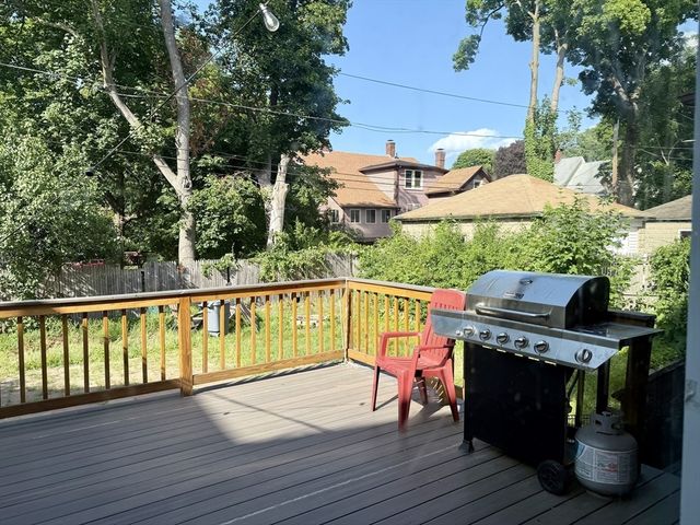 31 Stoneland Rd, Worcester, MA 01603