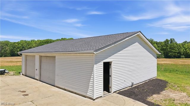 1773 Mahoning Road, Deerfield, OH 44411