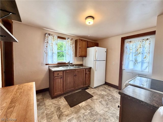 1773 Mahoning Road, Deerfield, OH 44411