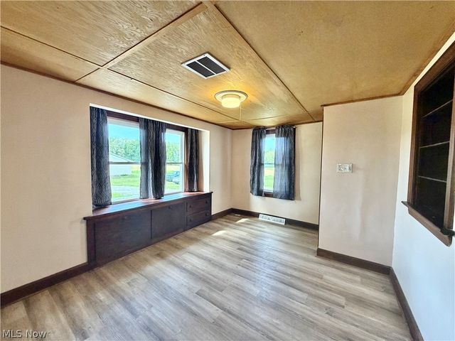 1773 Mahoning Road, Deerfield, OH 44411