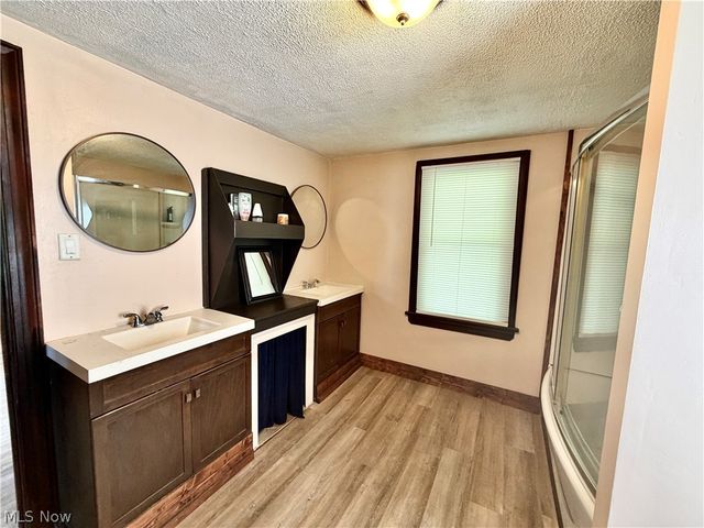 1773 Mahoning Road, Deerfield, OH 44411