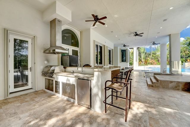 7272 NW 62nd Terrace, Parkland, FL 33067