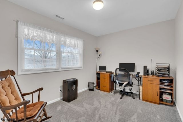 31 Weir Pl, Ringwood Boro, NJ 07456