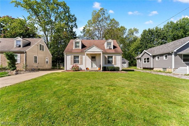 252 Parkgate Avenue, Austintown, OH 44515