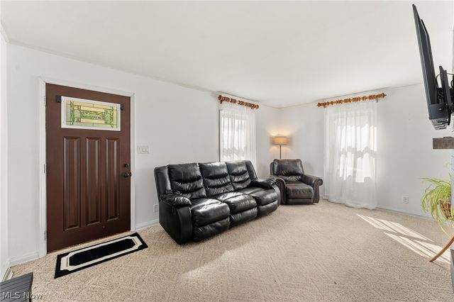 252 Parkgate Avenue, Austintown, OH 44515