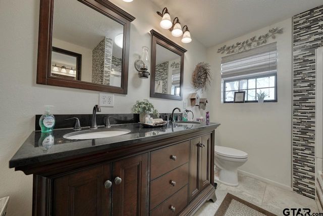 3852 W FM 16, Tyler, TX 75706