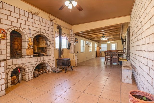 738 County Road 137 St, Alice, TX 78332