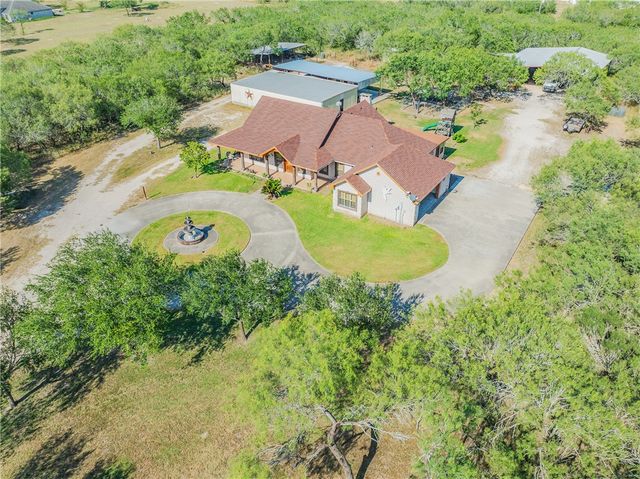 738 County Road 137 St, Alice, TX 78332