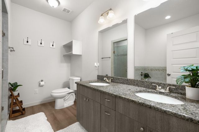 125 Naalehu CT, Bastrop, TX 78602