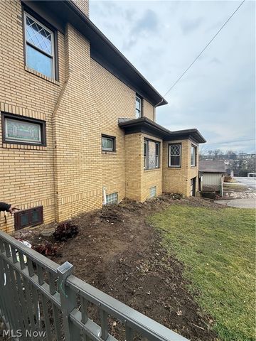 2420 Sunset Boulevard, Steubenville, OH 43952