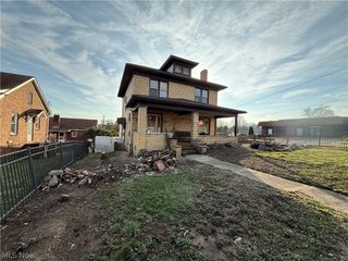 2420 Sunset Boulevard, Steubenville, OH 43952