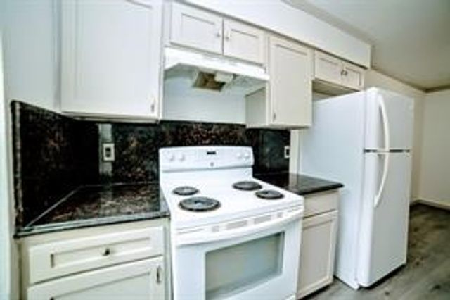 2206 Statler Drive, Carrollton, TX 75007